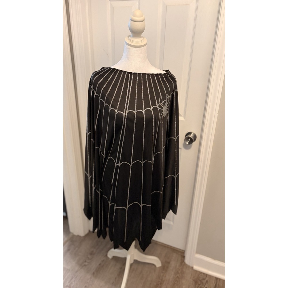 Spirit Halloween Plus Size Silver Glitter Spider Web Poncho Costume Adult 16-20